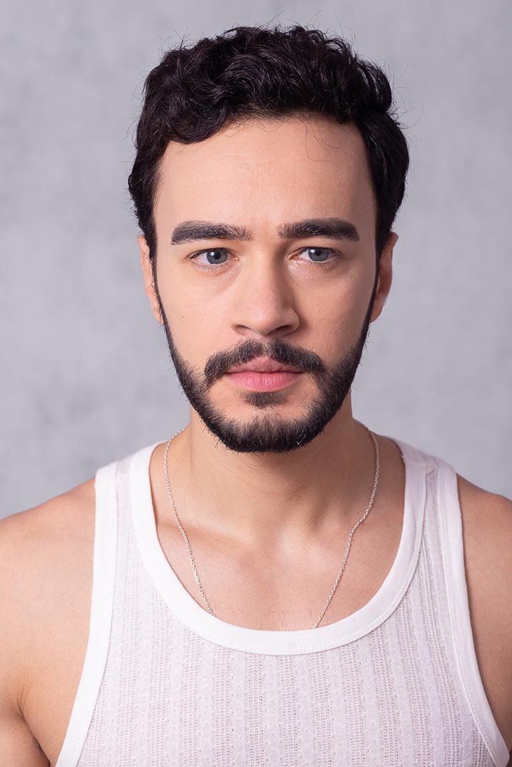 du-navarro-fotografia-portfolio-analogico-2006-03-11_pinheiros_@dunavarro du-navarro-fotografia-portfolio-retrato-2025-09-22_lucas_veneziani_@dunavarro.jpg